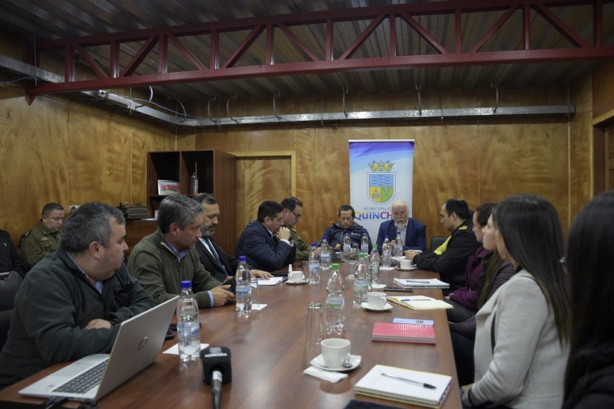 Mesa provincial de seguridad sesiona en Quinchao centrando su trabajo en prevención y fiscalización