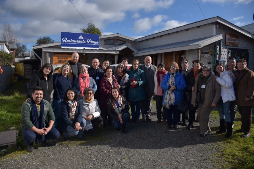 Consejo de adultos mayores de la región de Los Lagos realiza gira en Chiloé