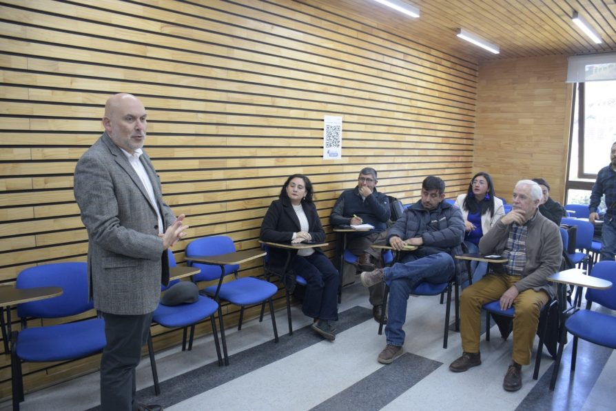 Primera sesión de la Gobernanza del Plan Bicentenario de Chiloé reúne a actores públicos y privados en Castro