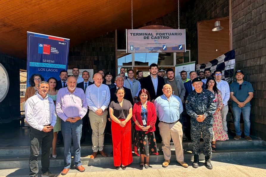 Autoridades regionales y locales participaron en exposición del Proyecto Centro Logístico y Extra Portuario para Chiloé en el marco del Bicentenario